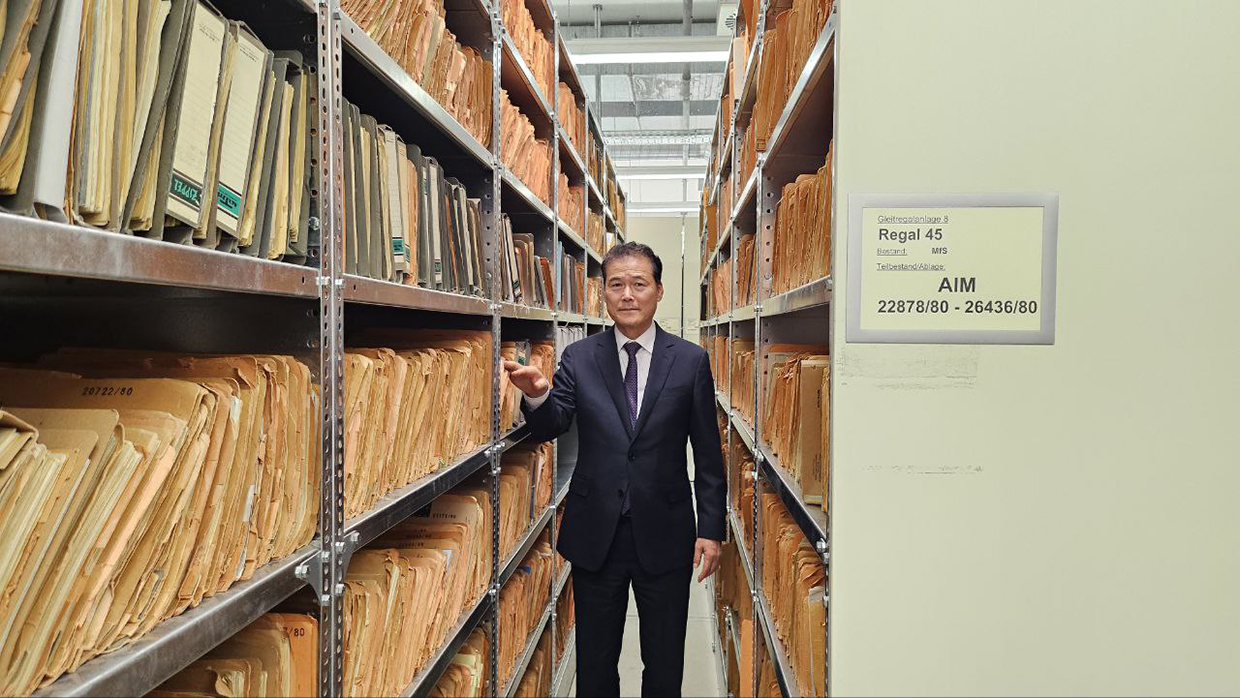 Minister Kim Yung Ho visits the UK and Germany image06