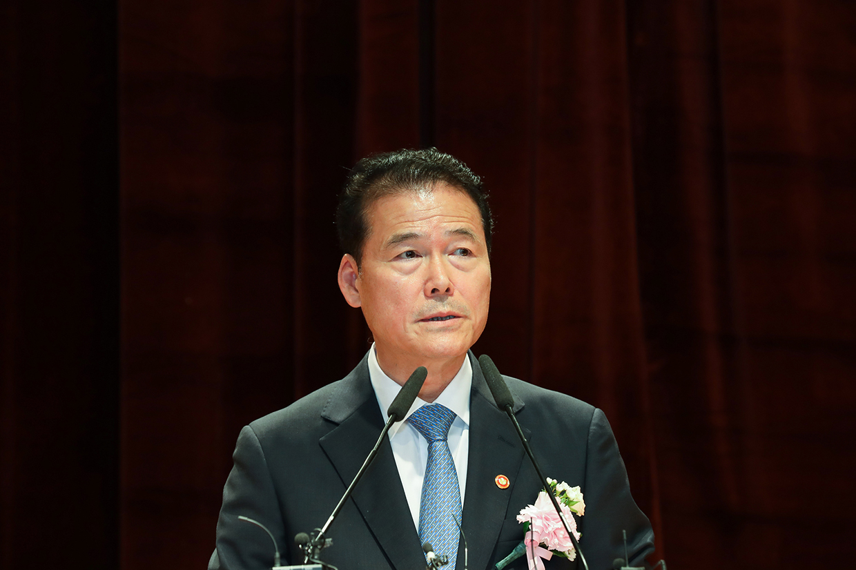Minister Kim Yung Ho delivers inaugural address as the 43rd Unification Minister  